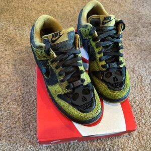 Boys/Mens Nike Dunk Low Retro QS, size 5